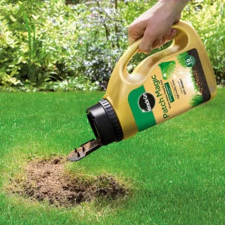 Miracle-Gro Patch Magic Grass Seed, Feed & Coir 1.1kg 3 Miracle-Gro Patch Magic Grass Seed, Feed & Coir 1.1kg - Image 3