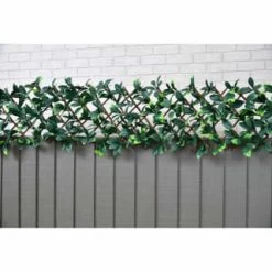 B&M Expanding Artificial Laurel Leaf Trellis 180 X 30cm 5 B&M Expanding Artificial Laurel Leaf Trellis 180 X 30cm -Home Decor Sales 379971 expanding laurel leaf trellis 180x30cm 2