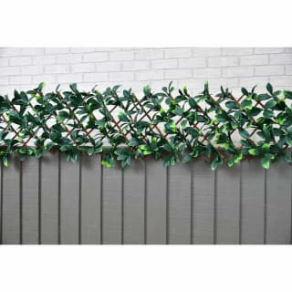 B&M Expanding Artificial Laurel Leaf Trellis 180 X 30cm 3 B&M Expanding Artificial Laurel Leaf Trellis 180 X 30cm - Image 3